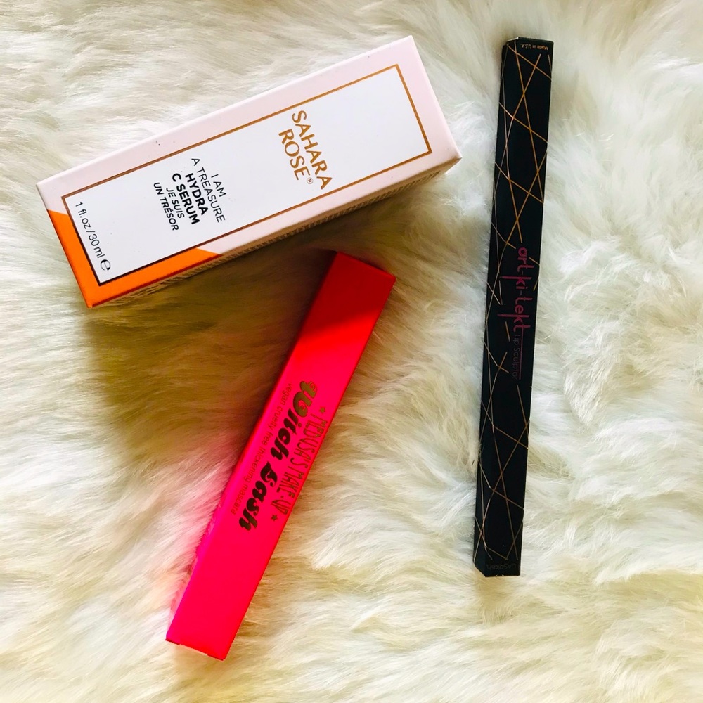Cosmetic Bundle